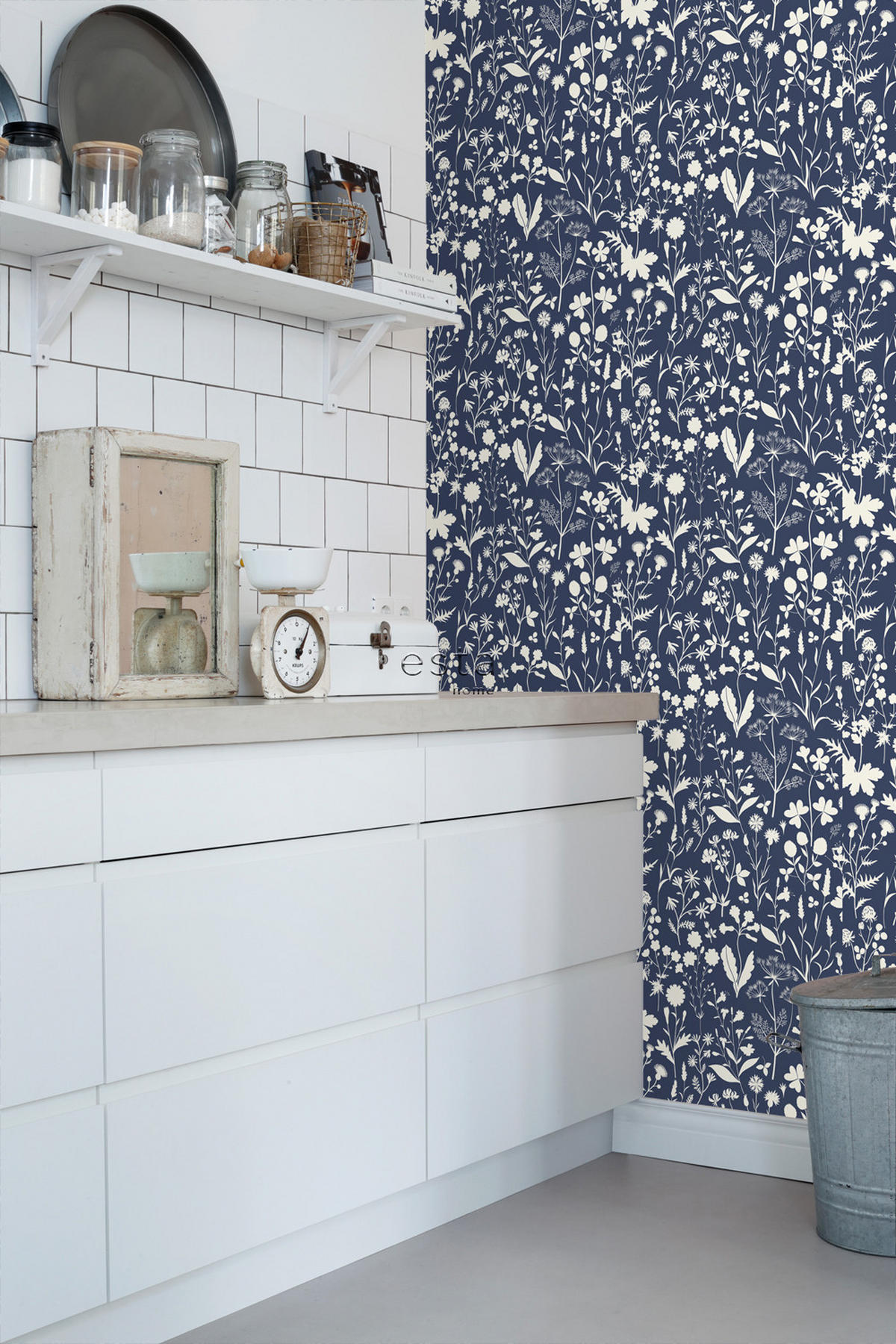 TAPETE Feldblumen 50 x 900 cm - Blau, Papier (50/900cm) - ESTAhome