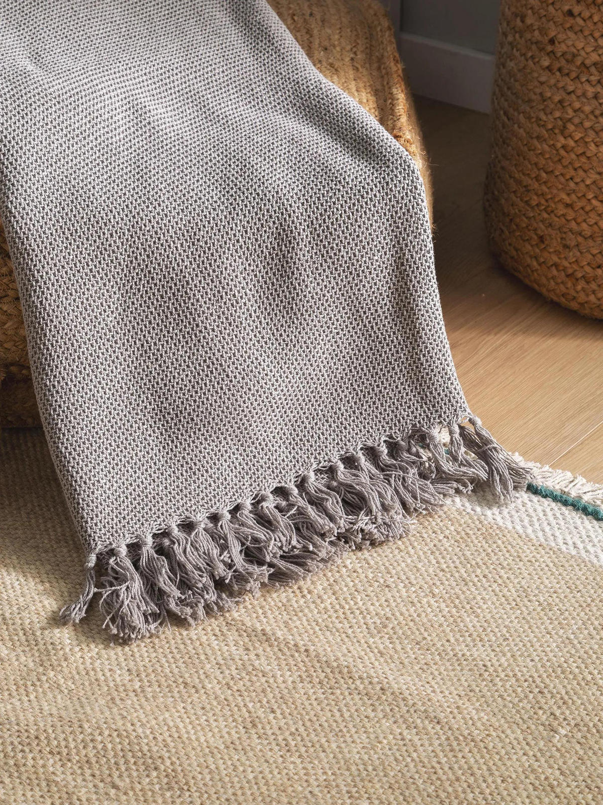 BAVLNENÁ deka Ezra Šedá 125x150 cm - sivá, textil (125/150cm) - benuta Nest