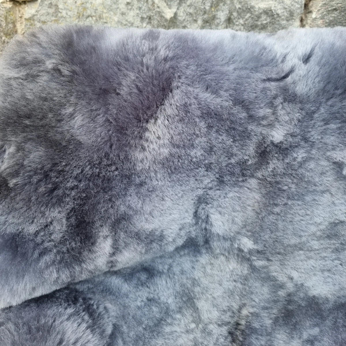 SCHAFFELL Premium Merino Lammfell Silber Grau geschoren ca. 115 cm - Silberfarben/Grau, Fell (65/115cm) - Provellus