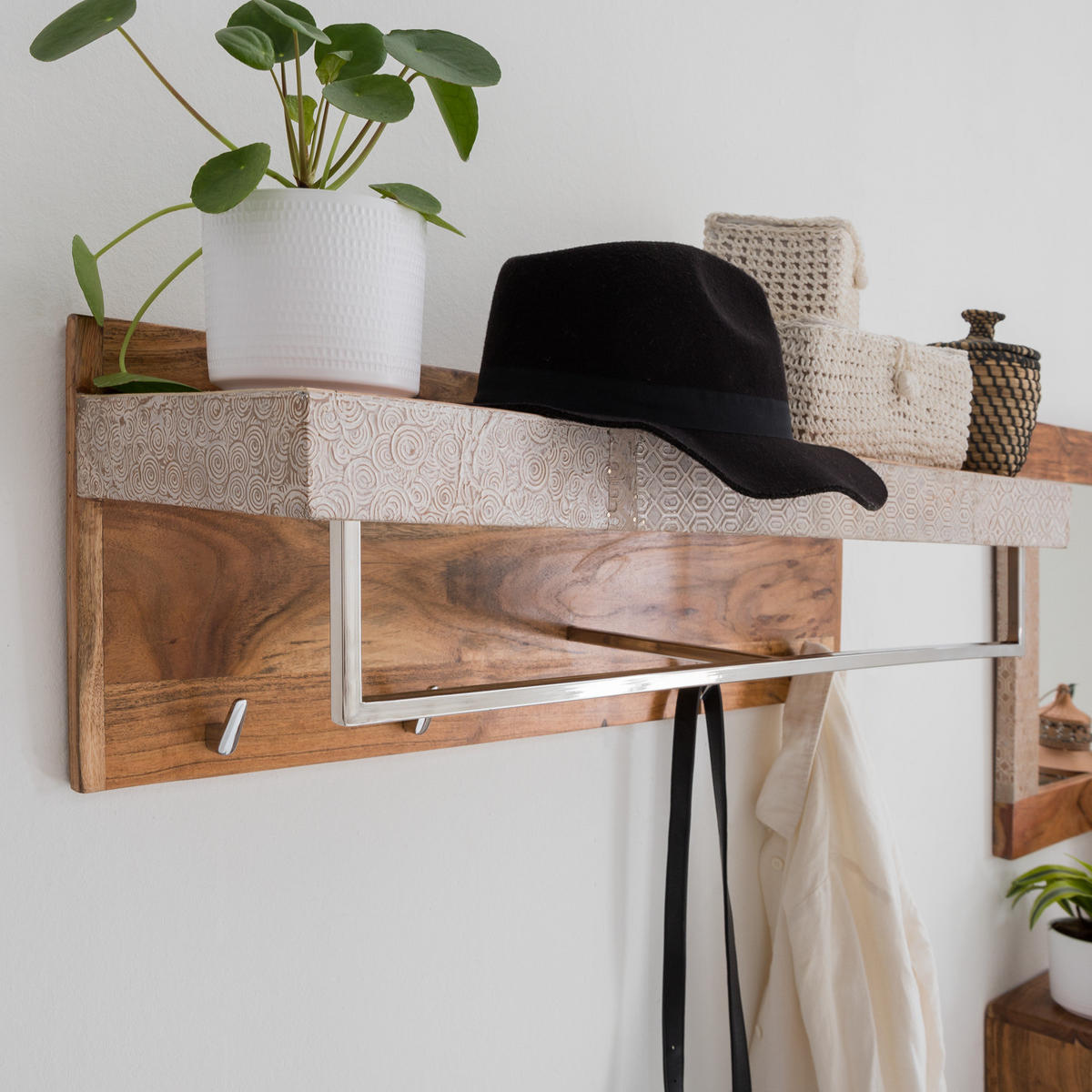 WANDGARDEROBE - Akazie massiv - Akaziefarben, Holz (90/30/25cm) - home24