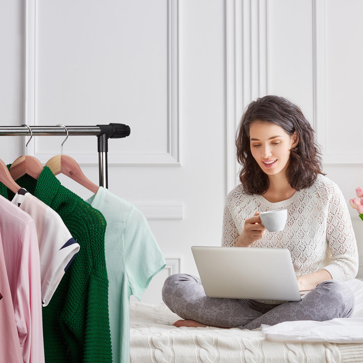 12XVEŠIAKY na šaty - svetlohnedá, kov/drevo (45/23.5/1.2cm) - Relaxdays