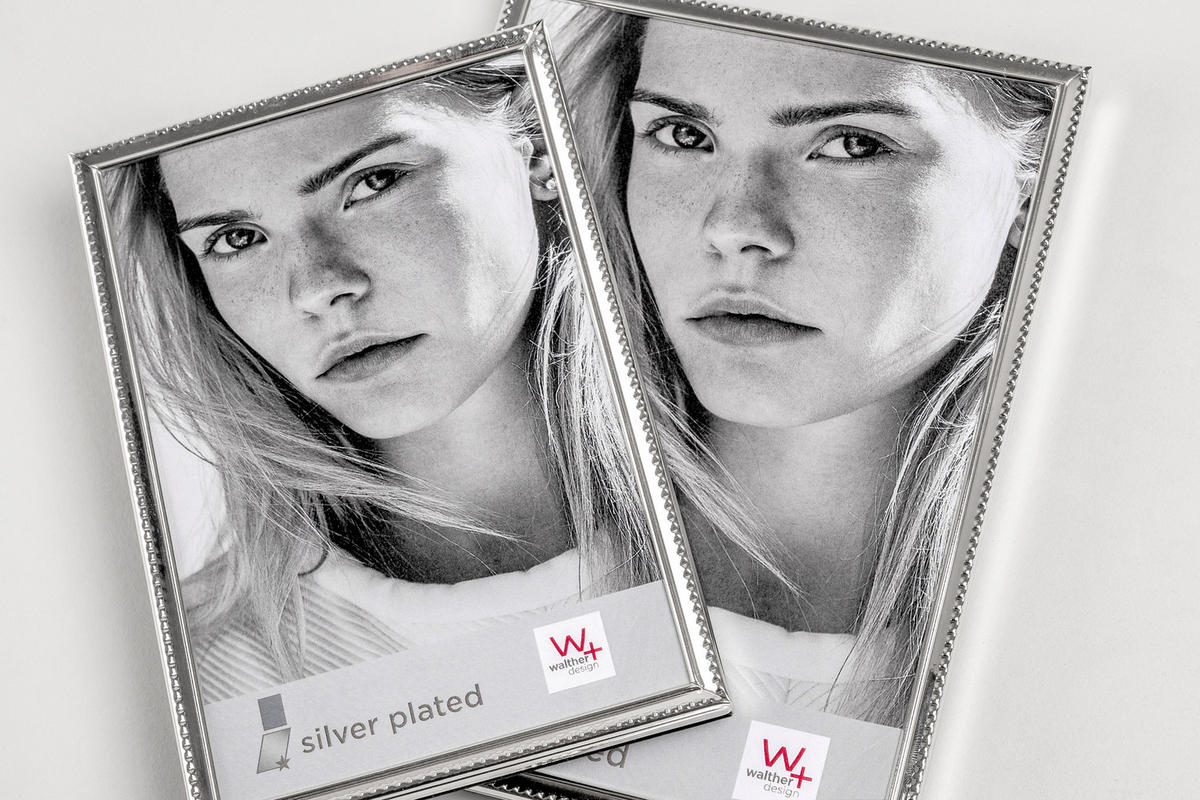 BILDERRAHMEN Cosima Portraitrahmen, 10x15 cm, silber - Silberfarben, Metall (15.7/10.7/1.4cm) - walther design