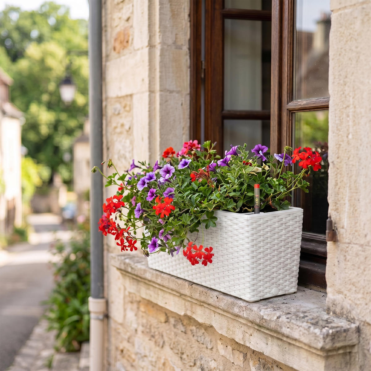 JARDINIERĂ Albă autoirigare 50 cm - alb, material plastic/metal (50/19/19cm) - Relaxdays
