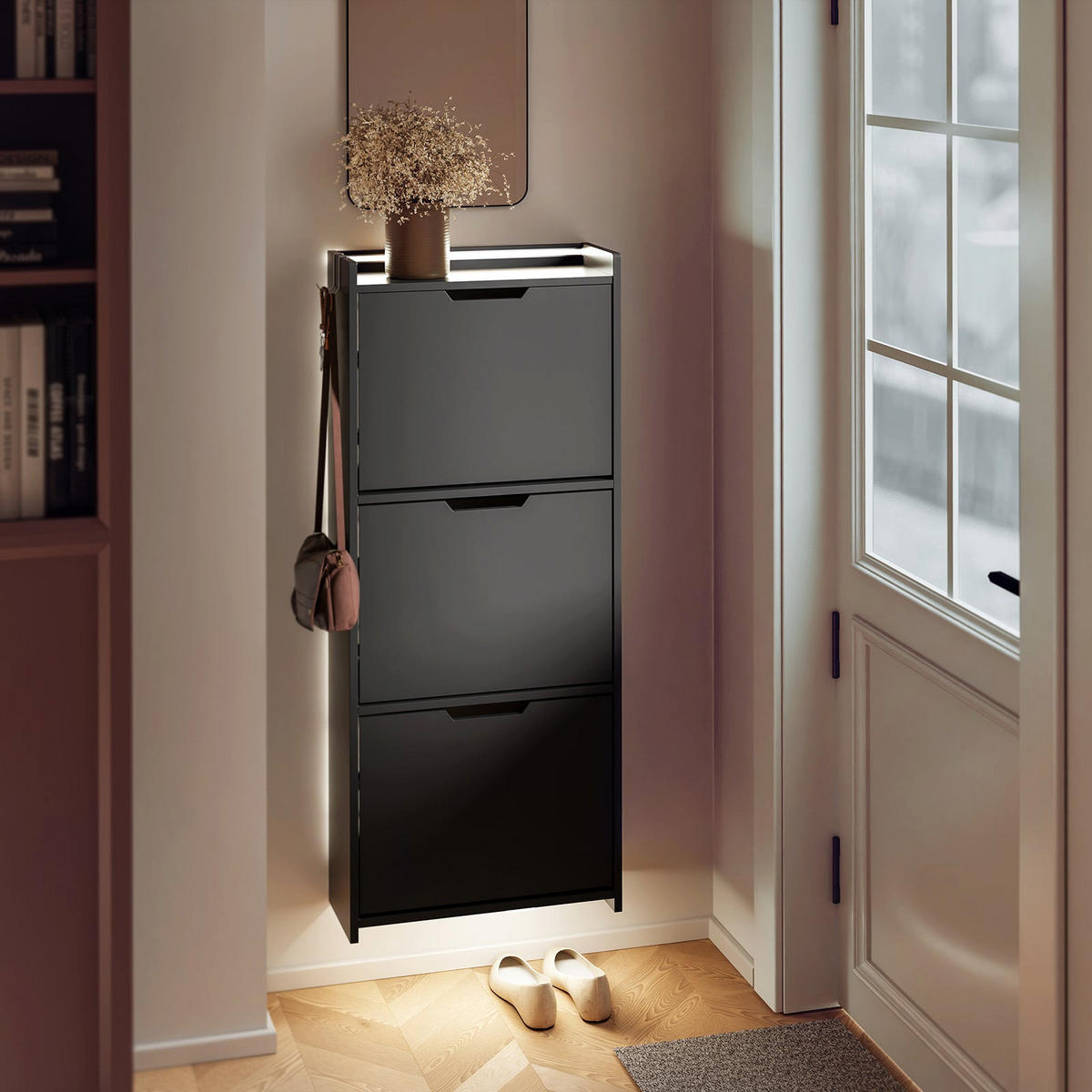 SCHUHSCHRANK mit 3 Klappen und Sensorlicht Schwarz 50x19x131cm - Schwarz, Holzwerkstoff (19/131/50cm) - SoBuy