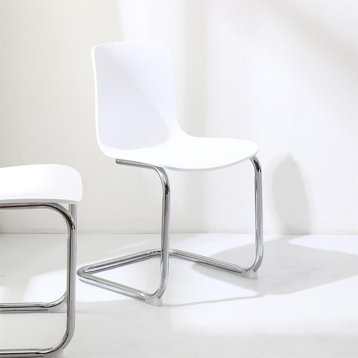 FREISCHWINGER 2er-Set - Silber - Weiß - Eisen - Polypropylen - 48 x 79 x 50 cm - Weiß, Kunststoff/Metall (48/79/50cm) - home24