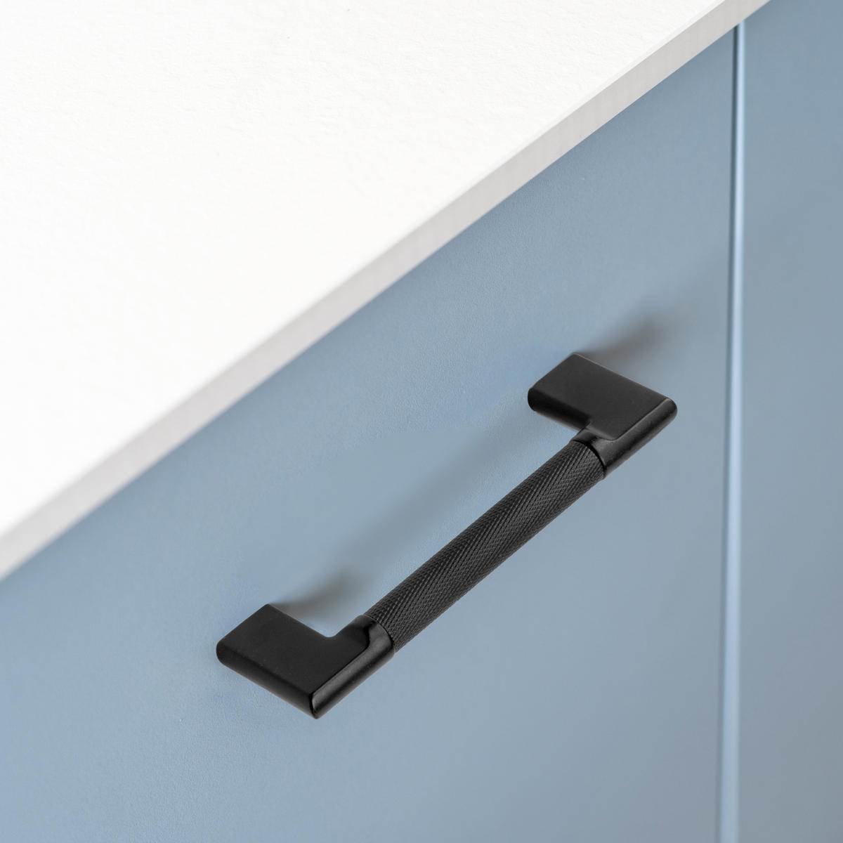 MÖBELGRIFFE Sofia, L189mm, 160mm Achsenabstand, Aluminium, Schwarz lackiert 5er-set - Schwarz, Metall (12/3/22cm) - EMUCA