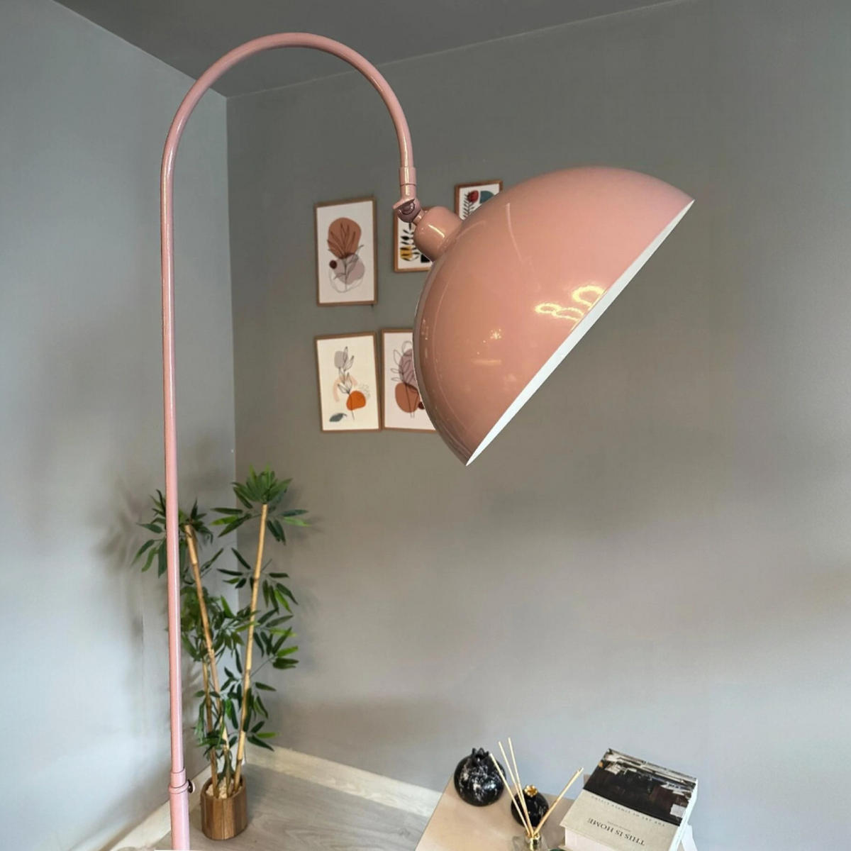 STEHLAMPE Gorkiede E27, verstellbarer Lampenschirm aus Metall - Flieder, Metall (37/37/170cm) - Bamyum