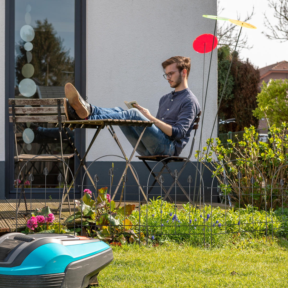 6XBEETZAUN - Schwarz, Metall (42/74/1.5cm) - Relaxdays