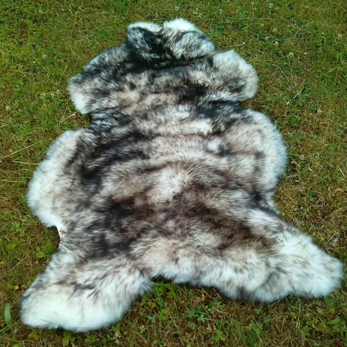 FELL Öko Schaffell Lammfell Natur Dunkel Geflammt ca. 140 cm - Schwarz/Weiß, Fell (80/140cm) - Provellus