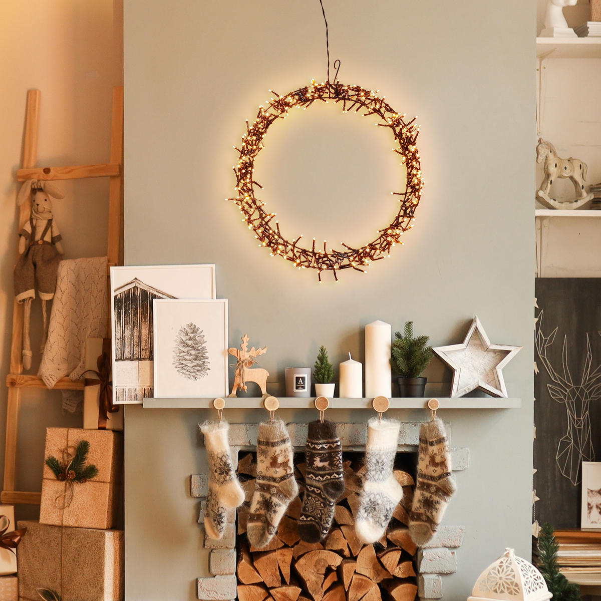 LED LICHTERKRANZ Ø38 cm 300 LEDs Warmweiß - Schwarz, Metall (38/5.5/38cm) - ECD-Germany