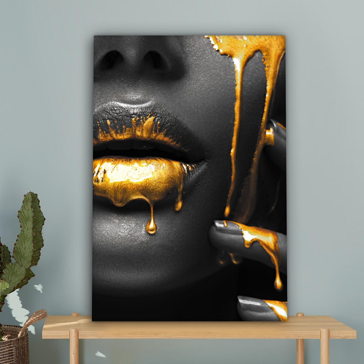 LEINWANDBILD Frau - Schwarz - Gold - Gesicht - Lippen 60x90 cm - Goldfarben, Textil (60/90cm) - MuchoWow