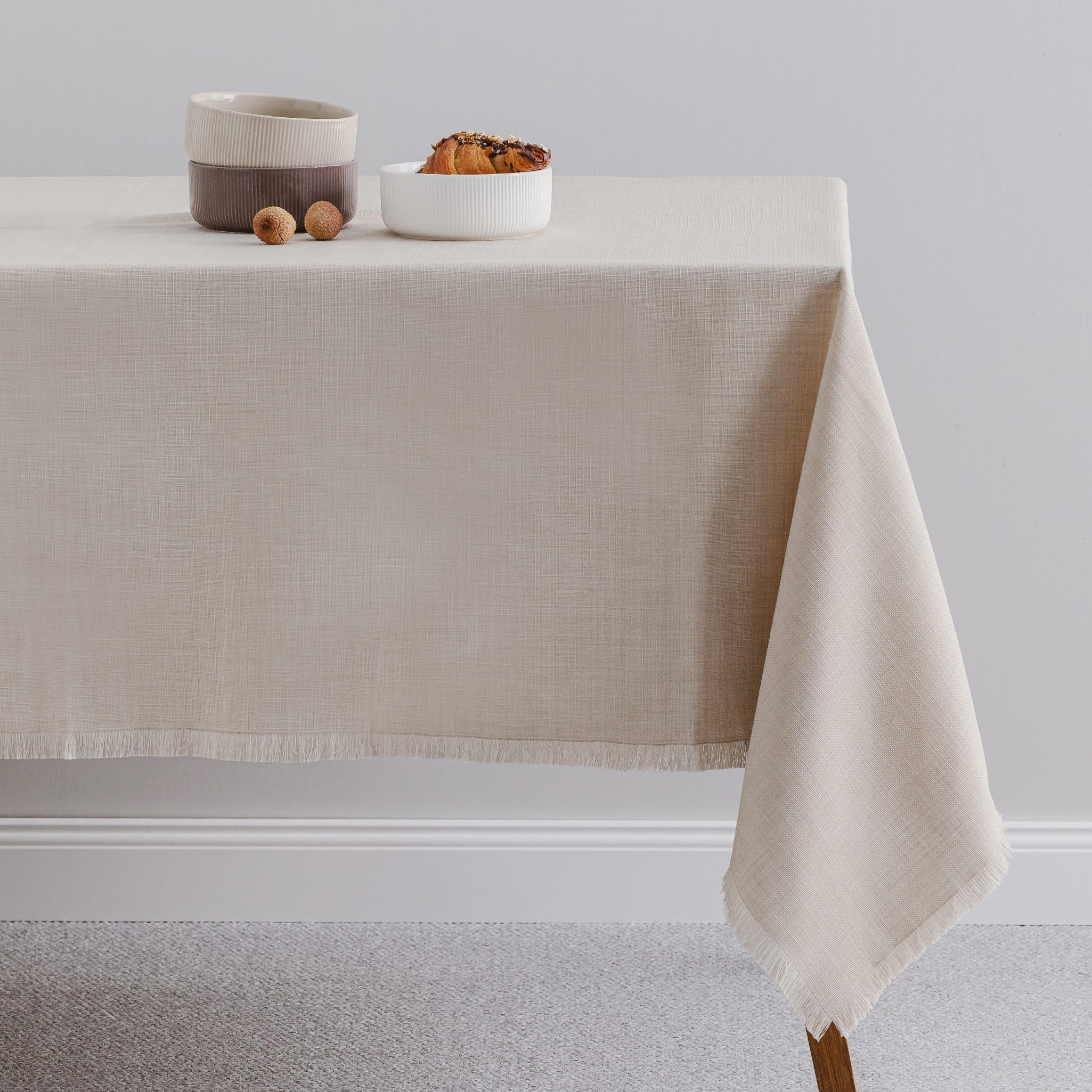 TISCHDECKE Arata - Beige, Textil (180/130/1cm) - home&you