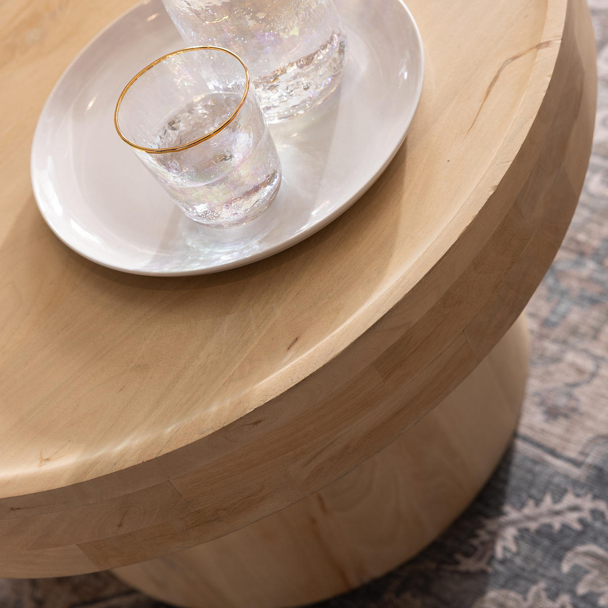 HOME24 Massiver Couchtisch SPUNK - Naturfarben, Holz (70/70/43cm) - home24
