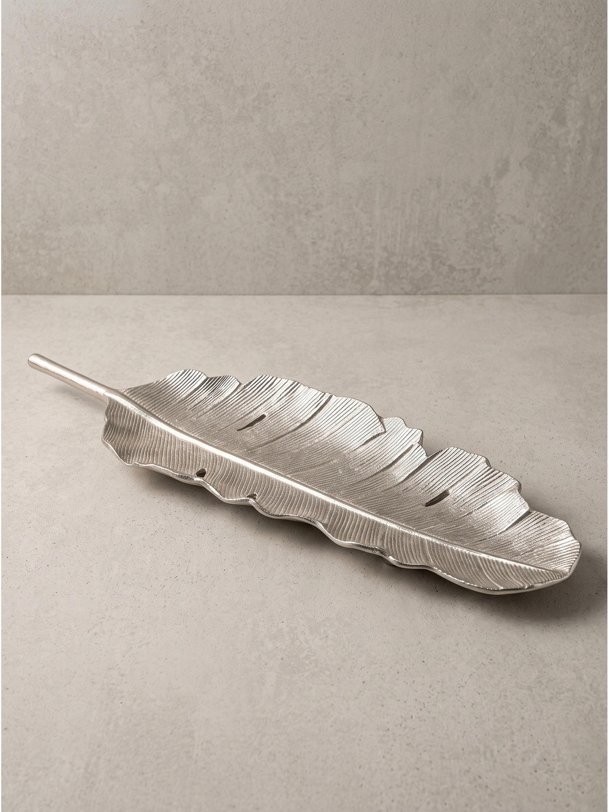 DEKOSCHALE SUBIACO, Aluminium, handgefertigt, Silber, 80 x 26 x 5 cm - Silberfarben, Metall (5cm) - KADIMA DESIGN