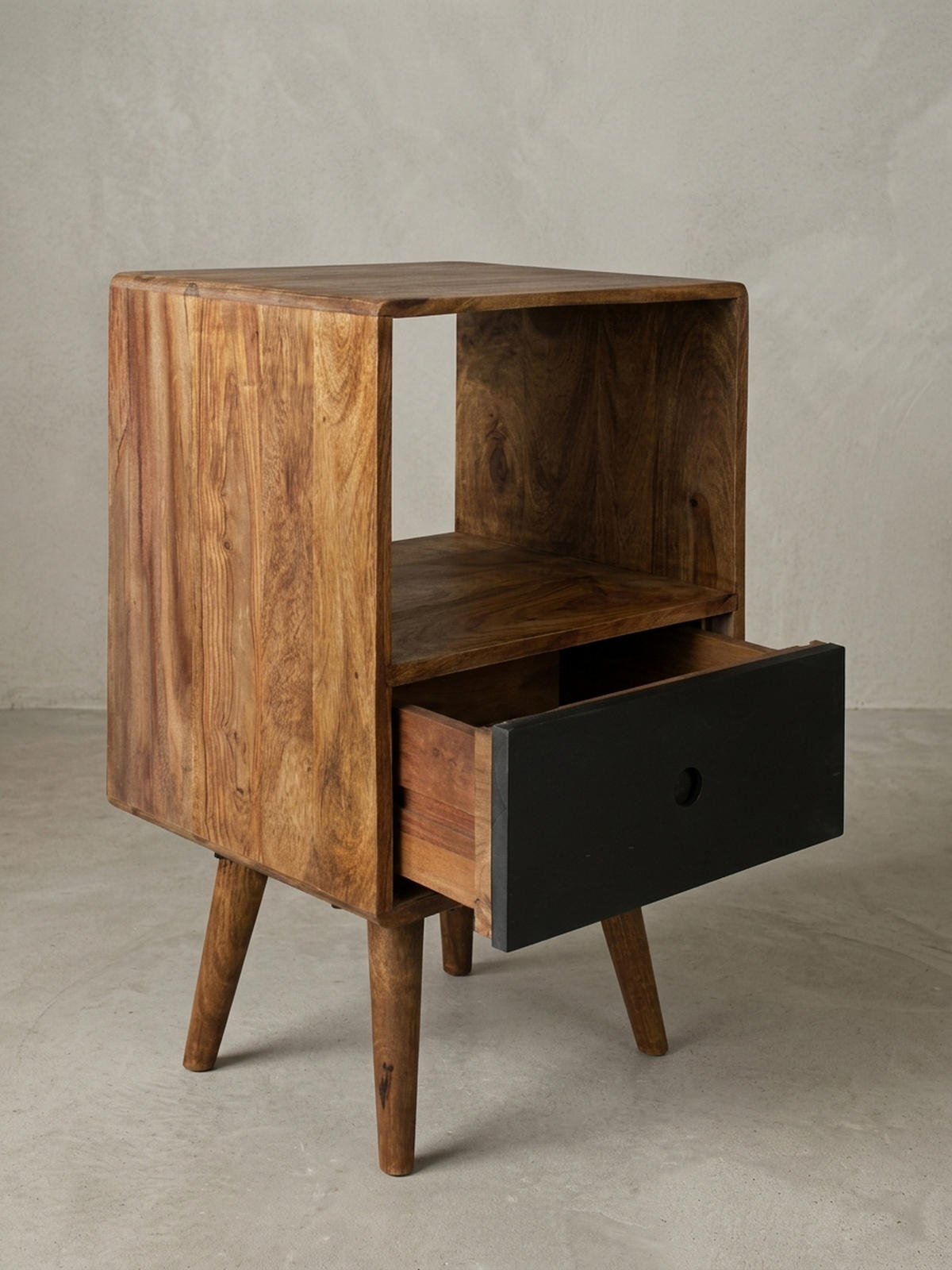 KADIMA DESIGN NACHTTISCH – Massivholz, 70 cm hoch, Retro-Stil, für Boxspringbett jetzt nur online ➤