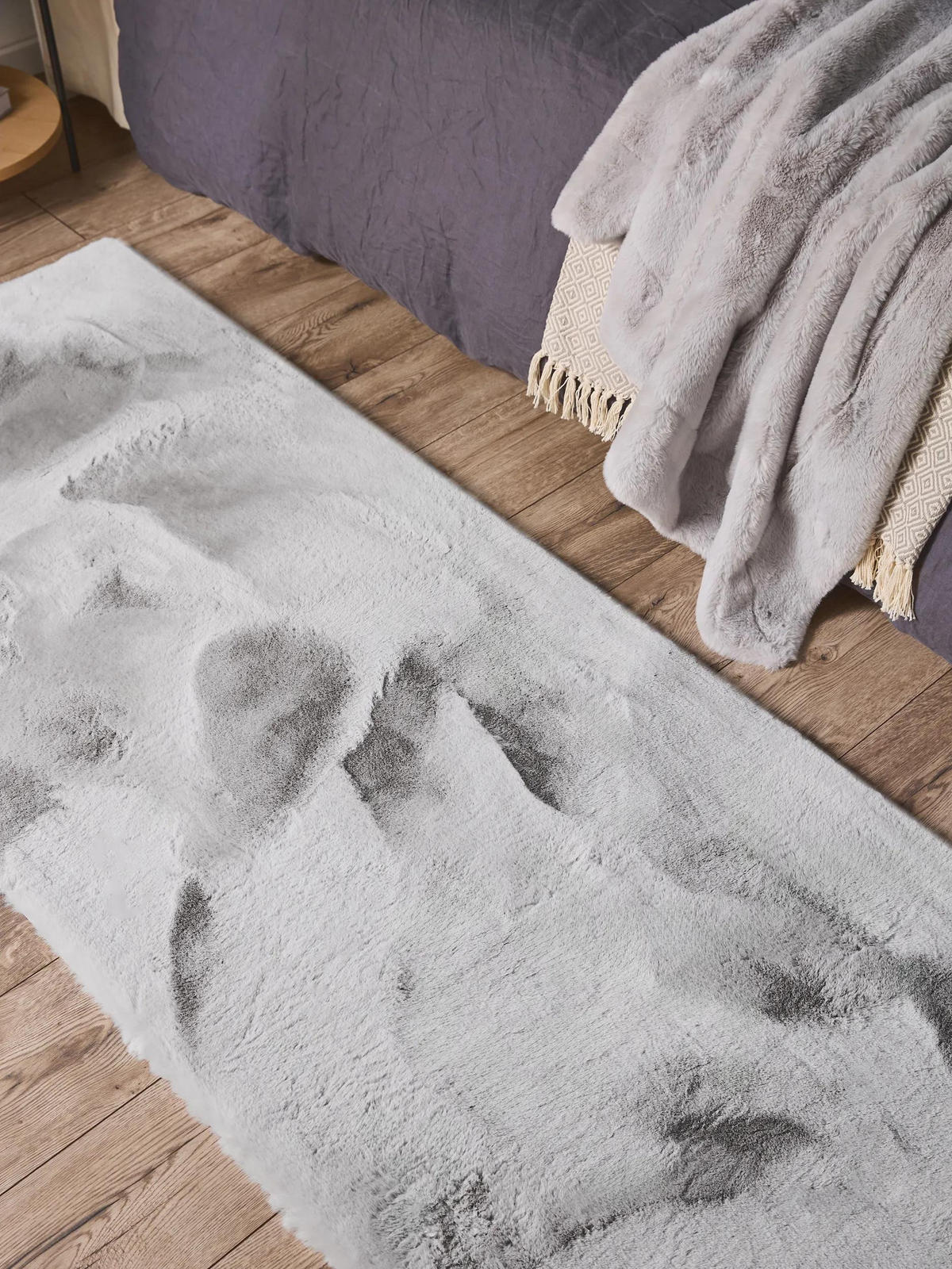 KUNSTFELL-TEPPICH Dave Grau 80x240 cm - Grau, Textil (80/240cm) - benuta Nest