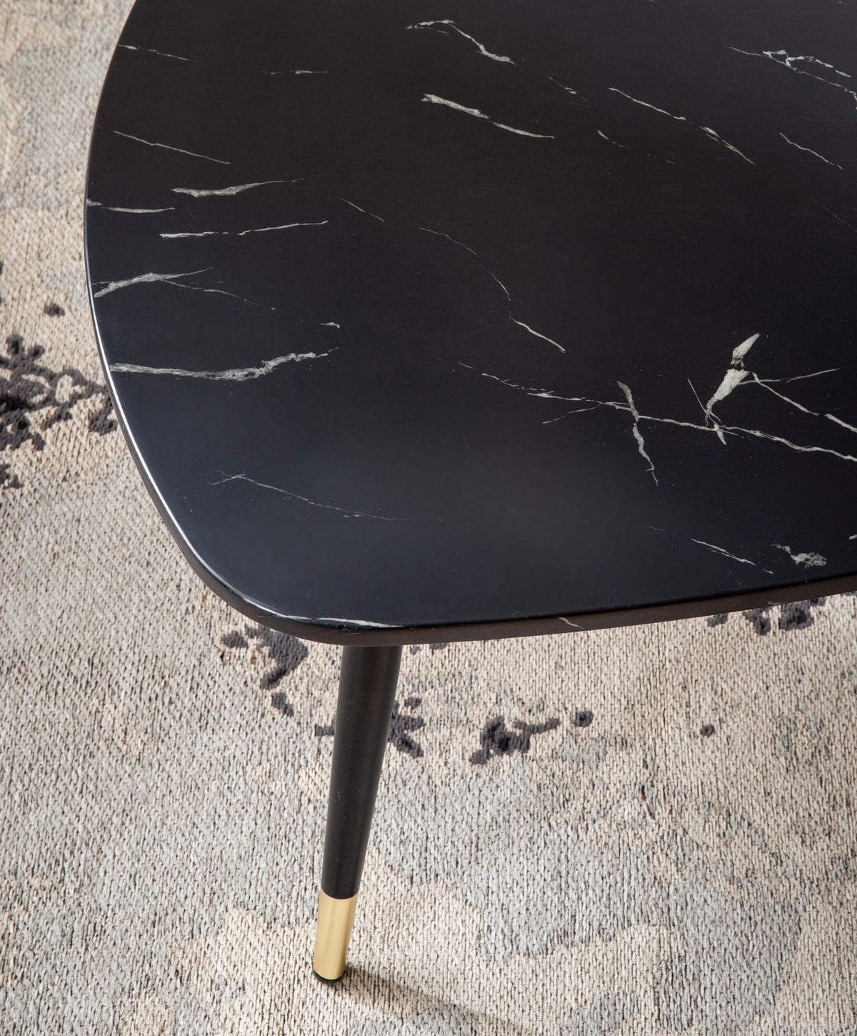 COUCHTISCH mit Marmor Optik, Dreibein, Metall-Gestell, Dreieckig, Schwarz 90x60x41 cm - Schwarz, Holzwerkstoff/Metall (60/90/41cm) - KADIMA DESIGN