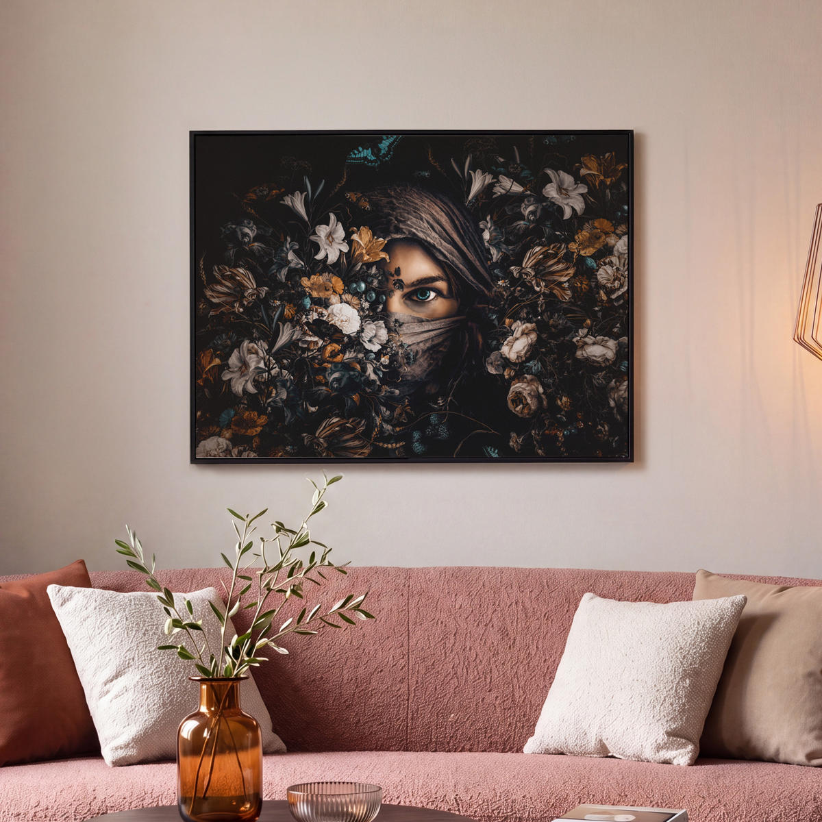 LEINWAND Bilder mit Rahmen - Frau - Luxus - Blumen - Schmetterling - Porträt - 70x50 - Schwarz, Textil (70/50cm) - MuchoWow