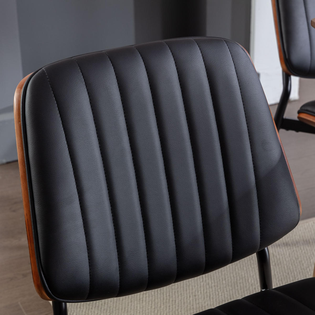 STUHL-SET DE-36303 2 Stück mit Walnuss-Bugholz-Rückenlehne Schwarz - Schwarz, Metall (48.3/83.3/57.4cm) - ComfortXL