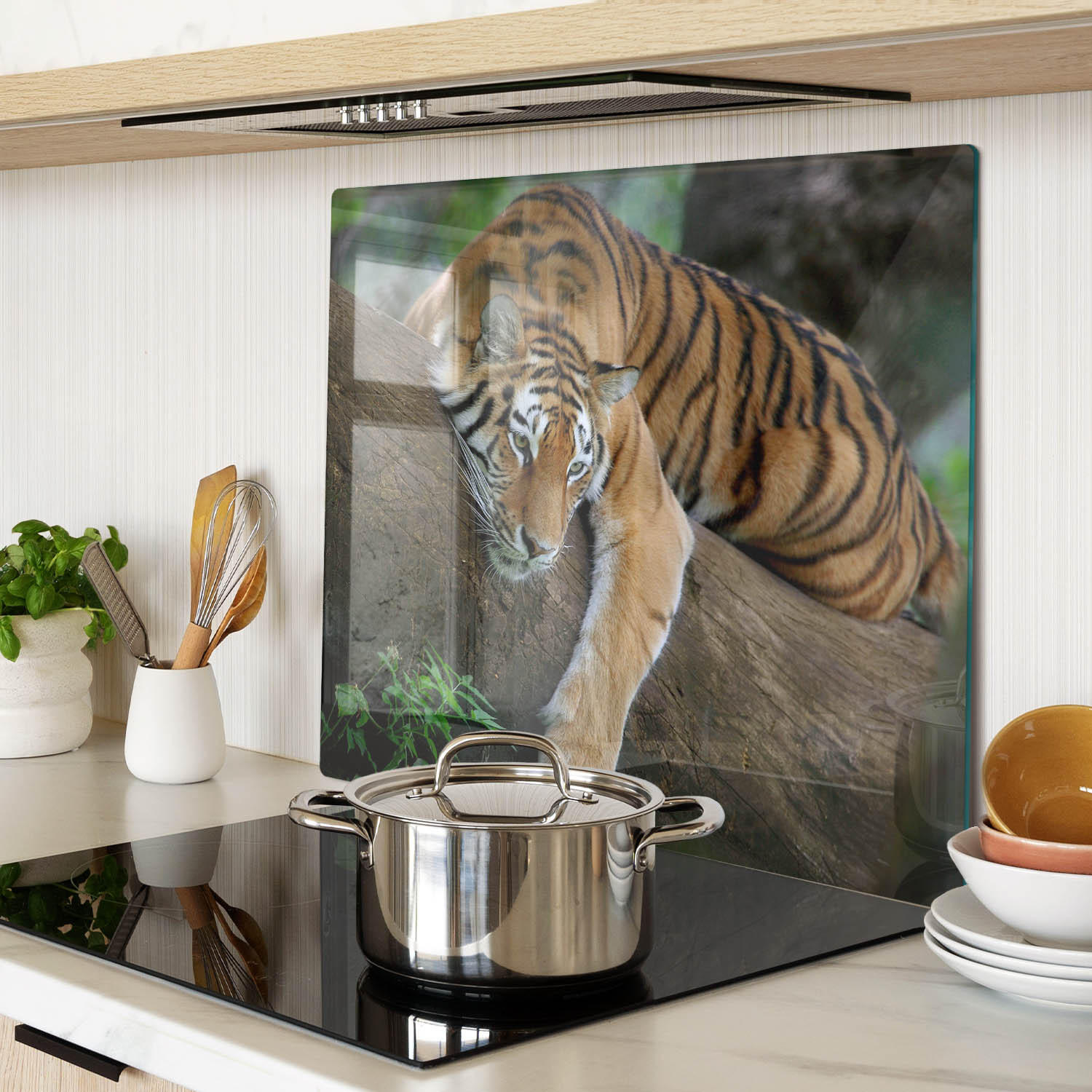 GLASPLATTE 60x52 cm Tiger auf einem Baum - Braun, Glas (60/0.4/52cm) - TULUP