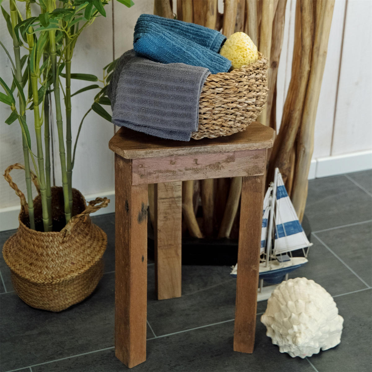 ECK-BEISTELLTISCH Milo Mahagoni Holz, dreieckig naturfarben - Naturfarben, Holz (26/30/45cm) - DESIGN DELIGHTS