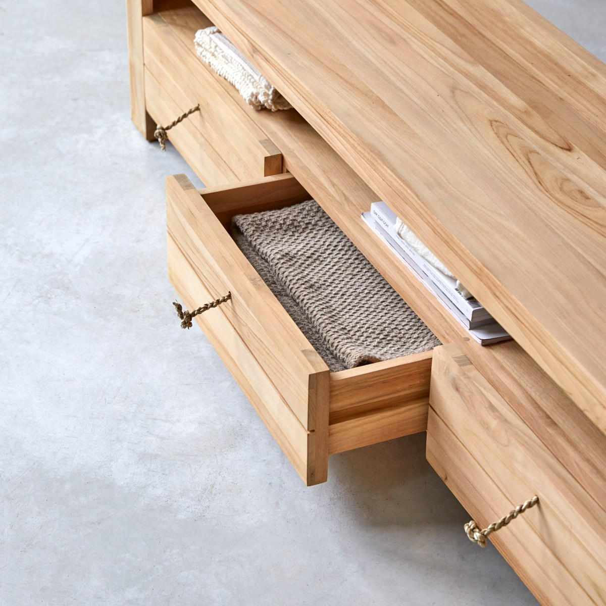 TV-SCHRANK Minimalys Natur aus Teak - Naturfarben, Holz (170/40/40cm) - Tikamoon