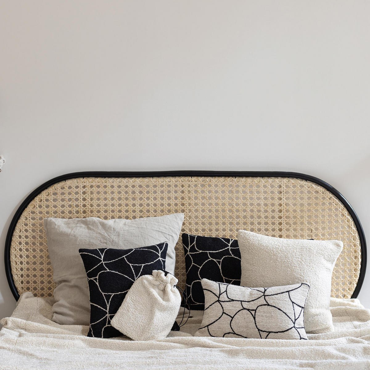 KISSEN Dany weiß/schwarz 40 x 65 cm - Weiß, Textil (40/65cm) - Vivaraise
