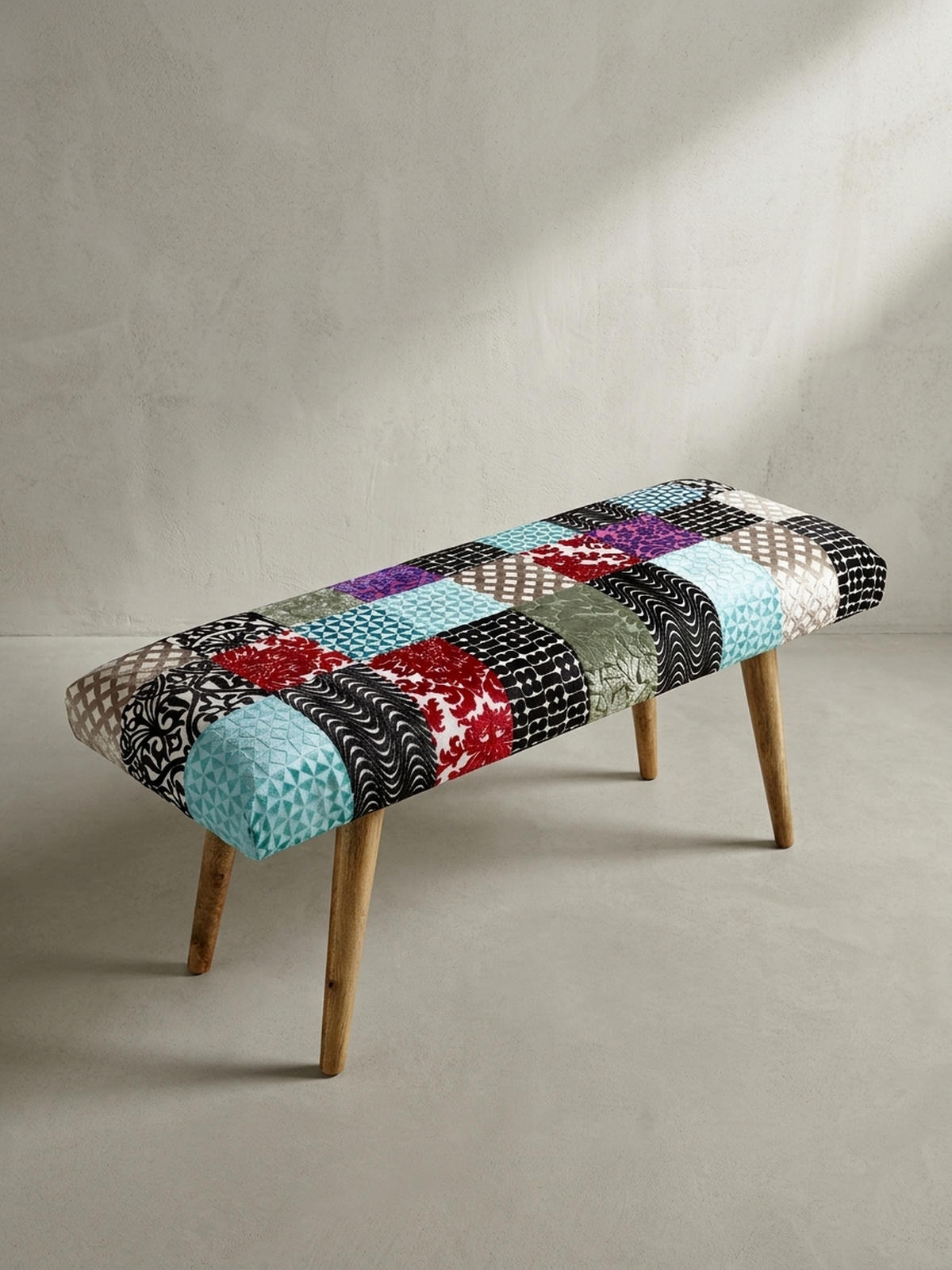 SITZBANK – Patchwork-Stoff, Massivholzbeine - Multicolor/Braun, Mangoholz/Textil (117/51/38cm) - KADIMA DESIGN
