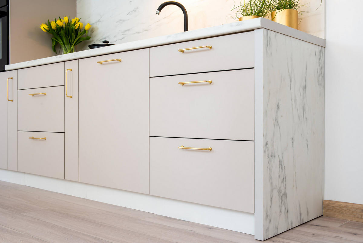 KÜCHENZEILE 420 cm - Arvion & Morvex KS5-G420 - in Weiß / Beige - Beige/Schwarz, Holz/Holzwerkstoff (420/213.3/56cm) - ROYAL24_MARKT