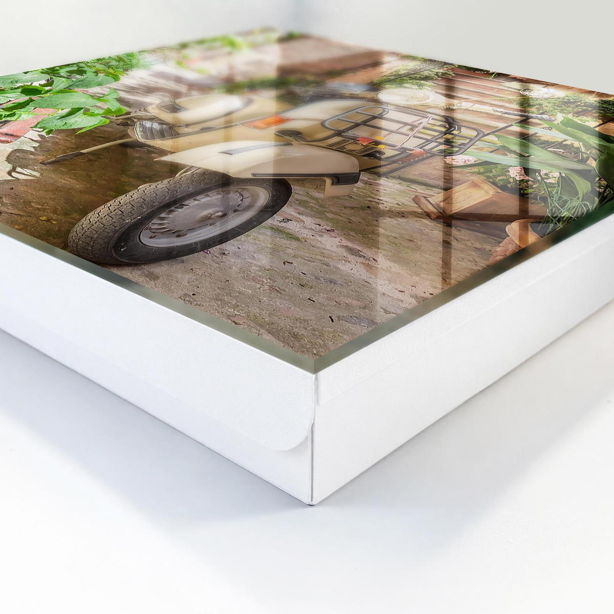 SCHLÜSSELBOX Weiß 30x30 cm – Türöffnung nach rechts - Italienische Atmosphäre - Grün, Metall (30/30/5cm) - TULUP