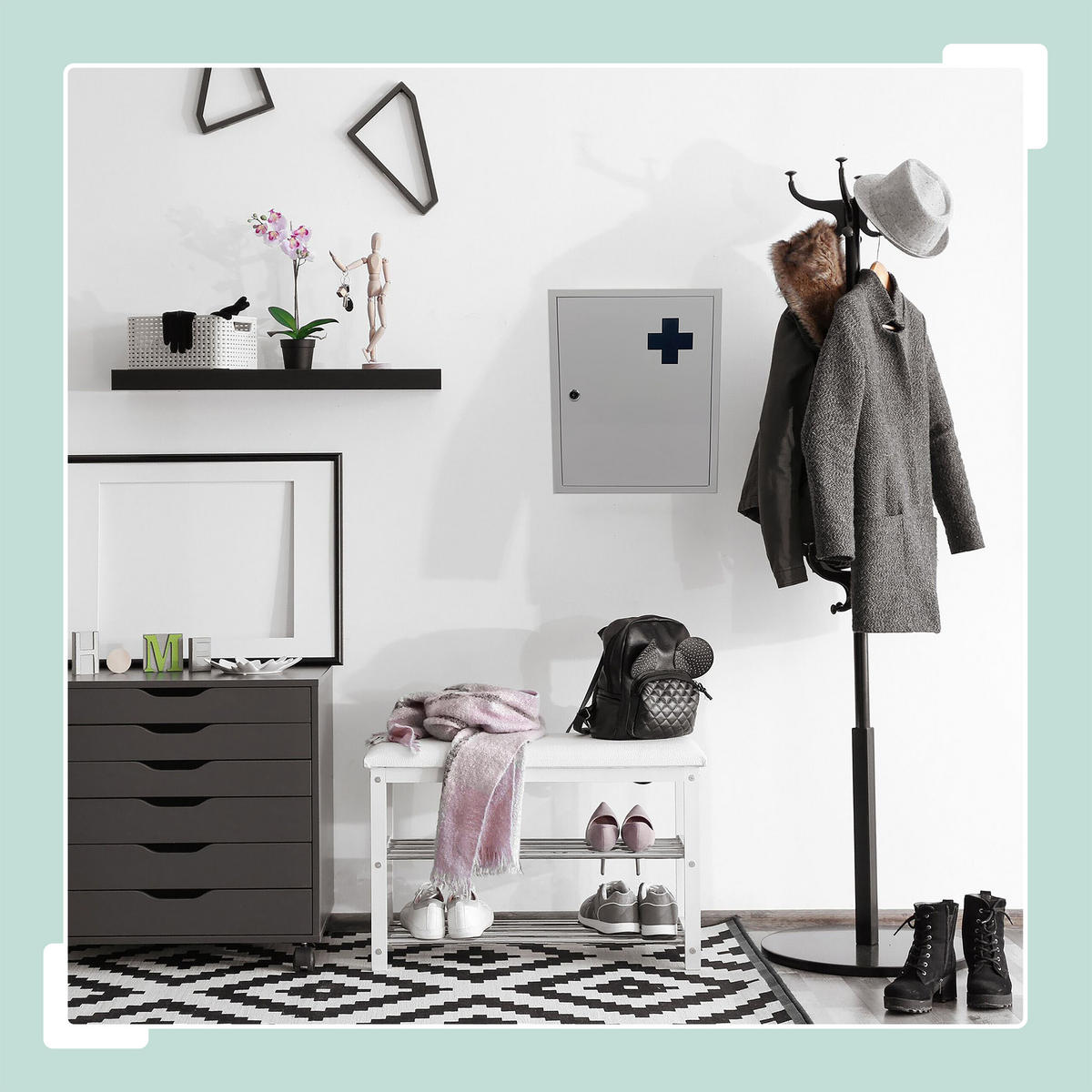 MEDIZINSCHRANK - Weiß, Metall (35.5/43/8cm) - Relaxdays