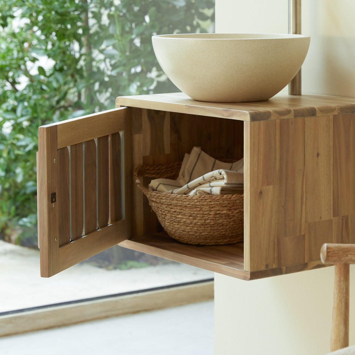 BADEZIMMERMÖBEL Lila Natur aus Akazie - Naturfarben, Holz (50/35/40cm) - Tikamoon