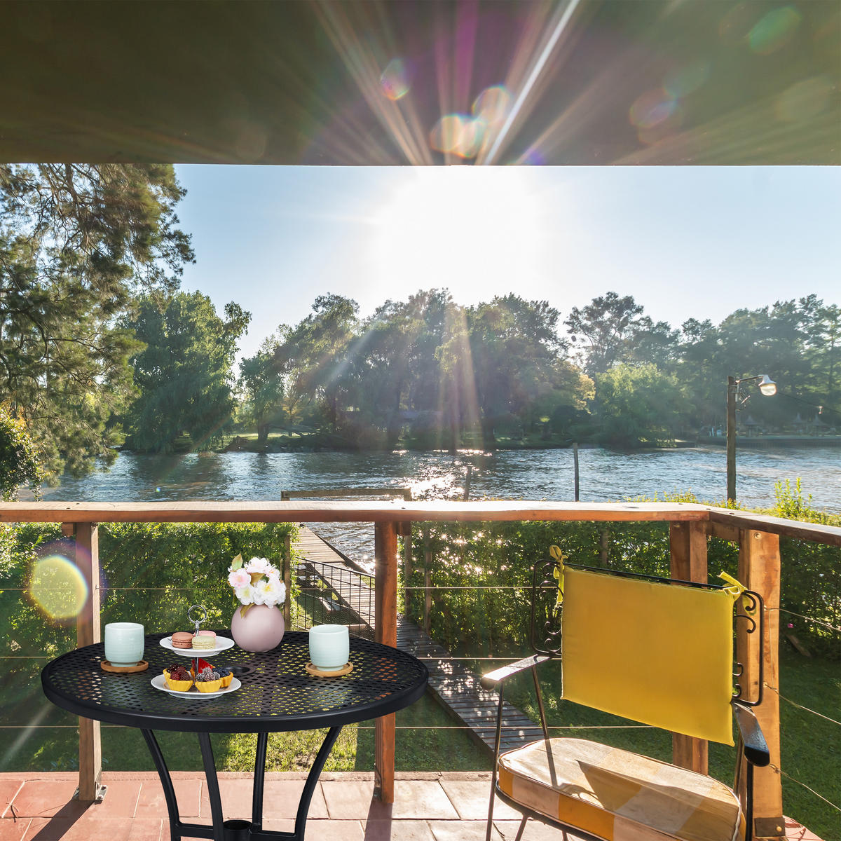 GARTENTISCH - Schwarz, Metall (70/70/72cm) - Relaxdays