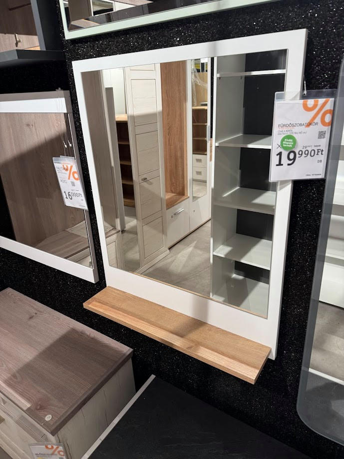 FÜRDŐSZOBATÜKÖR NOVENTA-BUDAÖRS OUTLET - Xora