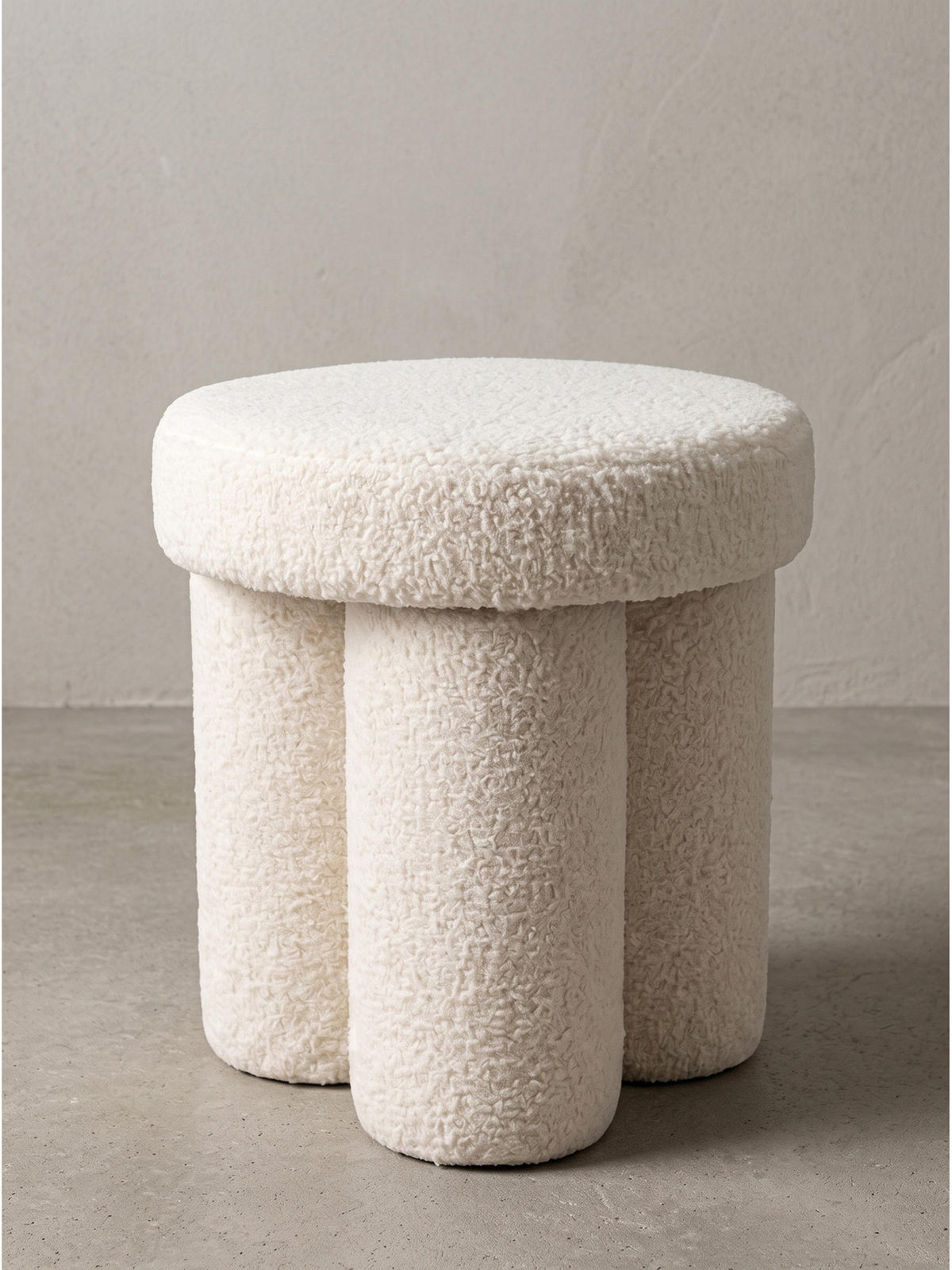 SITZHOCKER AVEN, Teddystoff, mit Textilbezug, Creme, Ø 40 x 45 cm - Beige/Creme, Textil (40/45/40cm) - KADIMA DESIGN