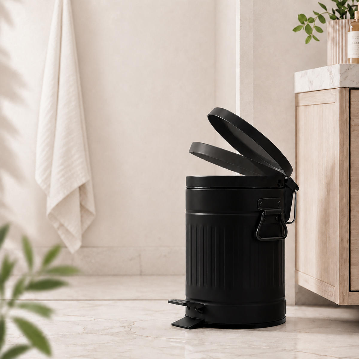 PUBELĂ Negru 3 l cu pedală închidere soft close metal retro - negru, material plastic/metal (17/26.5/17cm) - Relaxdays