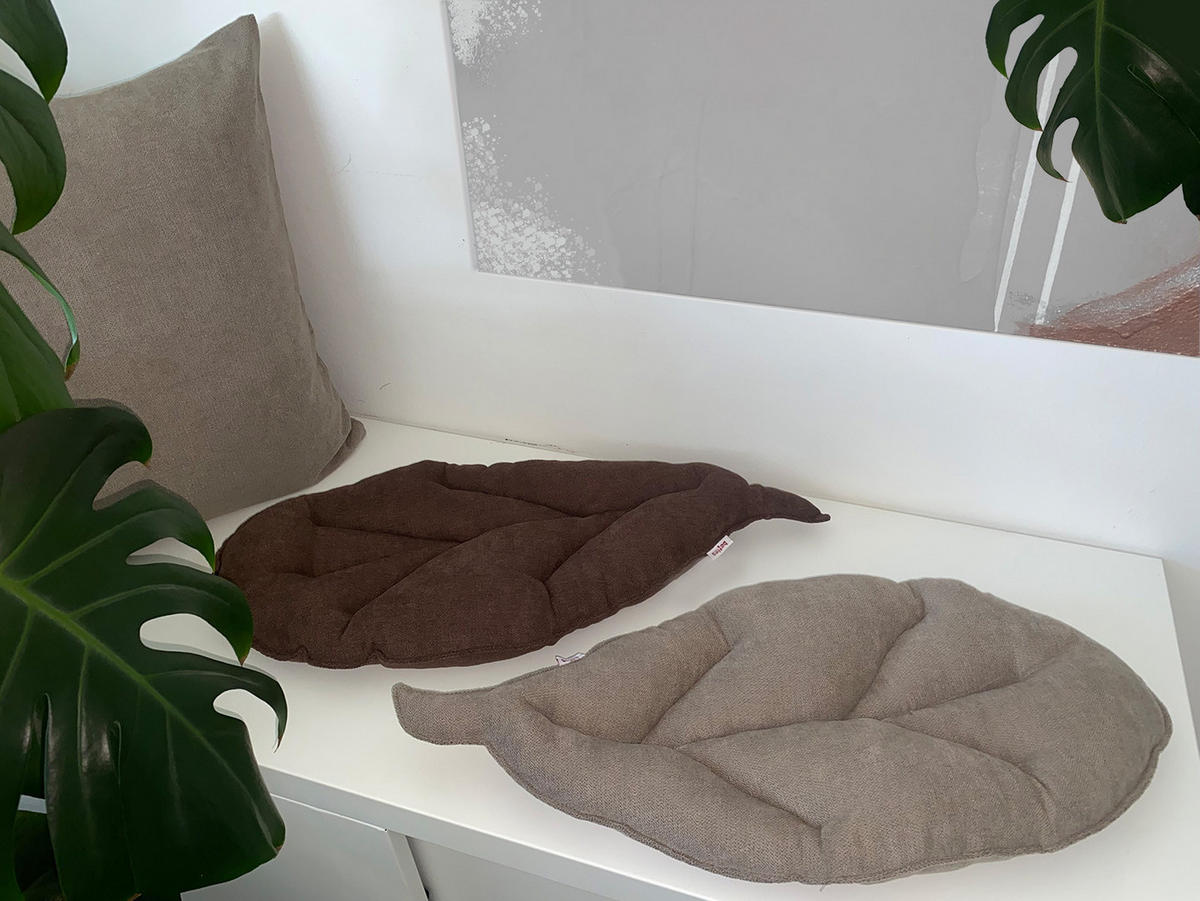 BANK-SITZKISSEN FarbTon Chenille-Haptik greig-taupe 59/28 cm - Taupe, Textil (59/28/5cm) - beties Heimtextil
