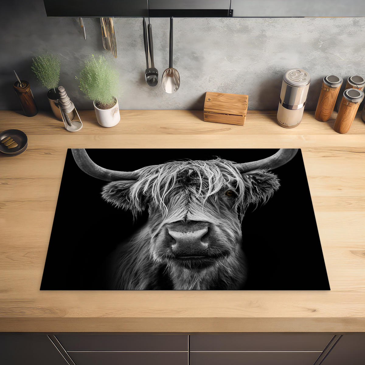 HERDABDECKPLATTE Schottischer Highlander - Hörner - Schwarz - Weiß - Kuh - Wild - Tiere Herdabdeckung Induktionsfeld 75x52 cm - Schwarz, Kunststoff (75/52/0.2cm) - MuchoWow