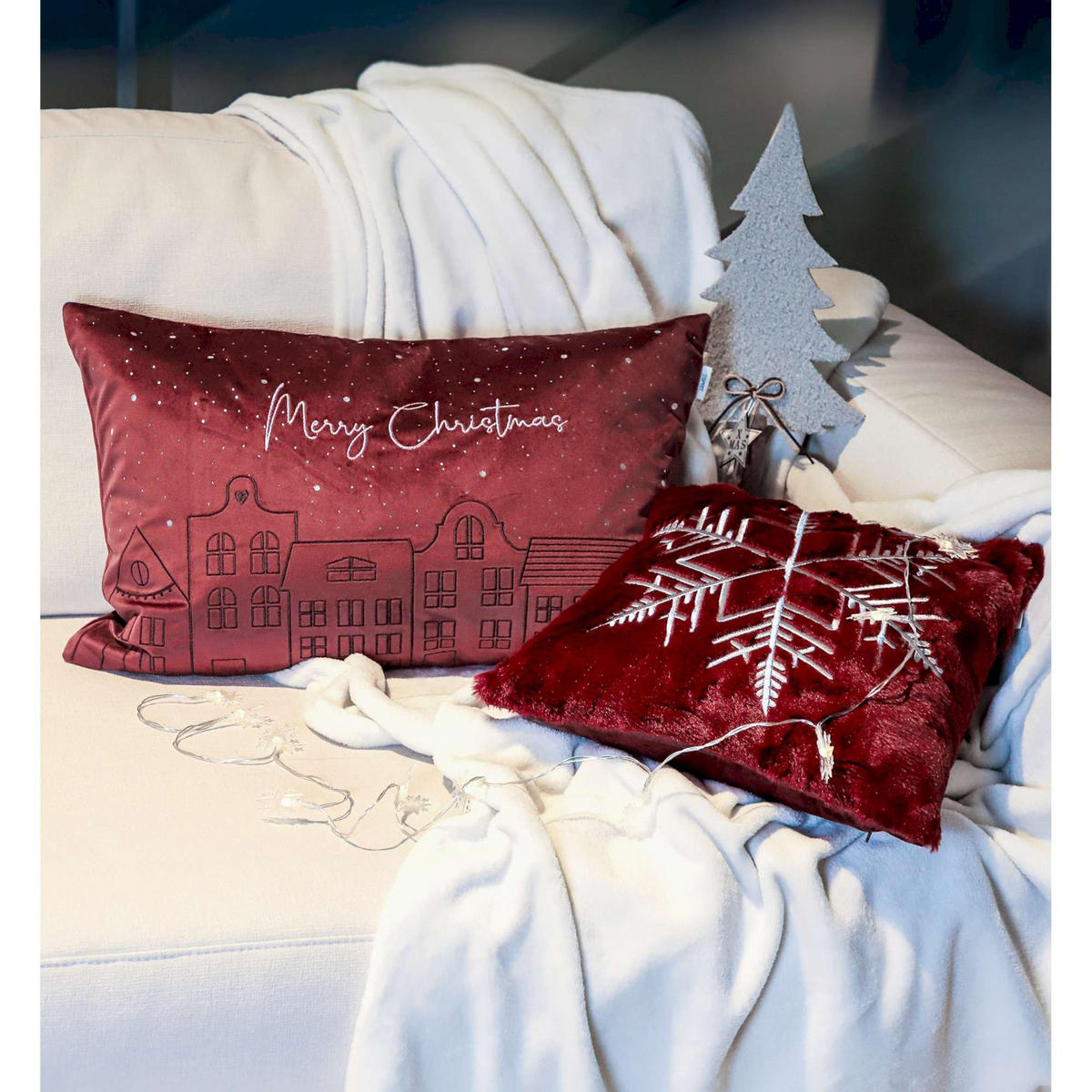 ZIERKISSENHÜLLE WEIHNACHTEN TOWN - Rot, Textil (60/40cm) - Esprit