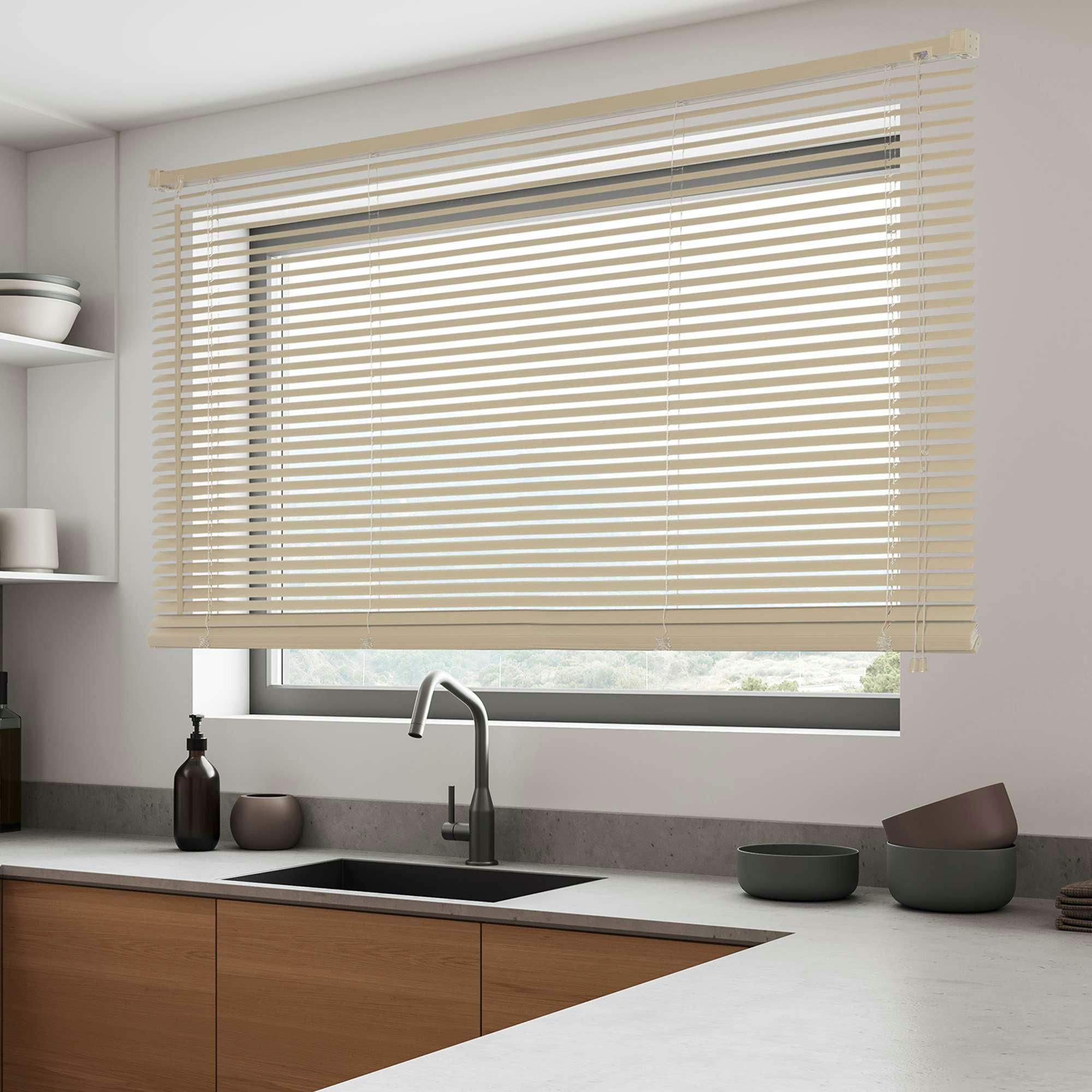 JALOUSIEN vinyl venetianische mit Taupe Zugschnur 120x160 - Braun, Kunststoff (120/160cm) - STORESDECO