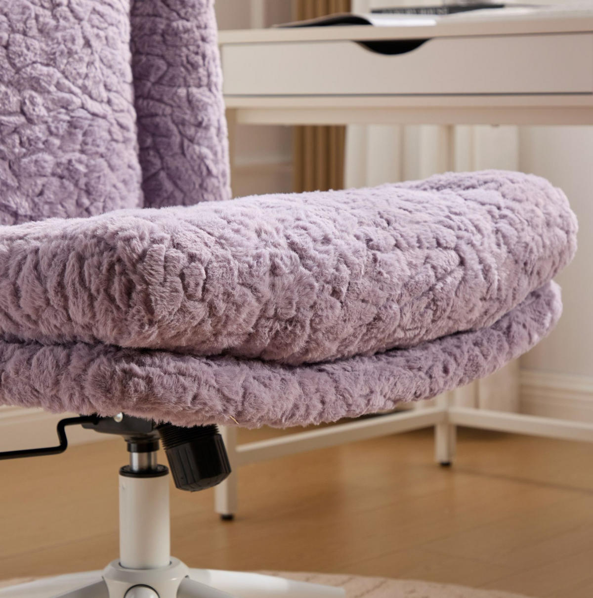 BÜROSTUHL höhenverstellbar 67,1 cm Kunstfell Purple - Lila, Kunststoff (67/94/63cm) - Meubliv