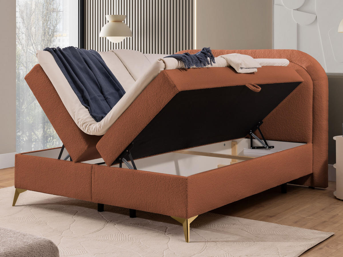 BOXBETT Sonna 200/200 cm Terrakotta Bouclé-Stoff mit abgerundetem Kopfteil und mit goldenen Metallfüßen - Terra cotta/Goldfarben, Holz/Textil (200/200cm) - S-Style Möbel