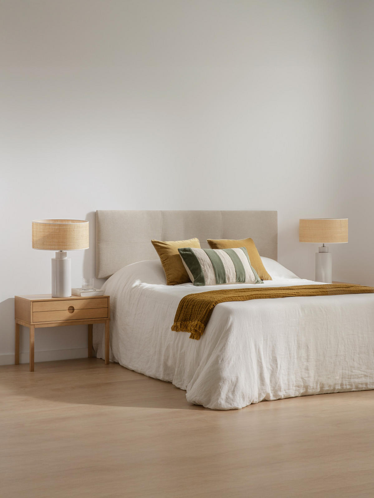 KOPFTEIL Ilan Beige 165 cm x 52 cm - Beige, Textil (165/52/3cm) - Kenay Home