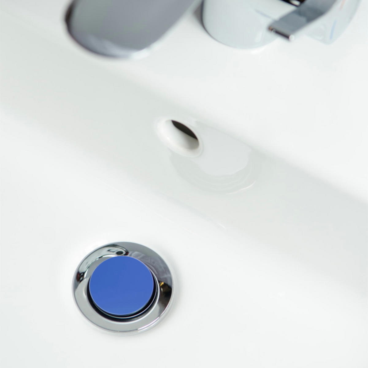 WASCHBECKENSTÖPSEL Blau - Blau, Kunststoff/Metall (4/7/7cm) - Sanilo