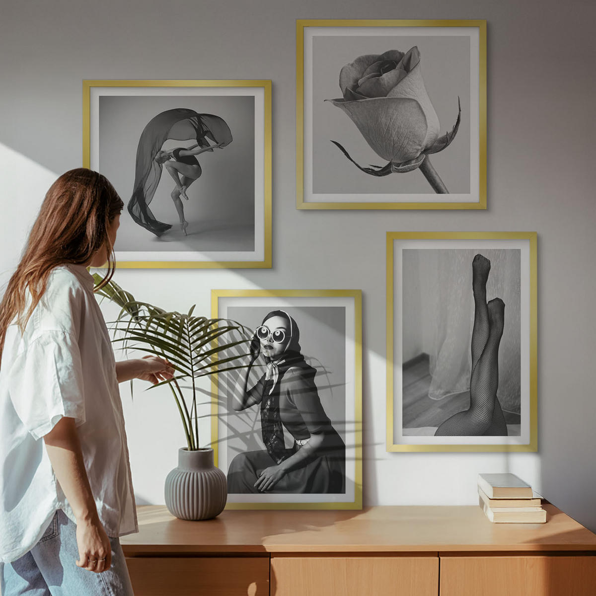 BILDER SET 4er Set - 50x50 cm & 40x60 cm Goldrahmen - Stilvolle Porträts eleganter Frauen - Goldfarben, Kunststoff (50/50cm) - TULUP