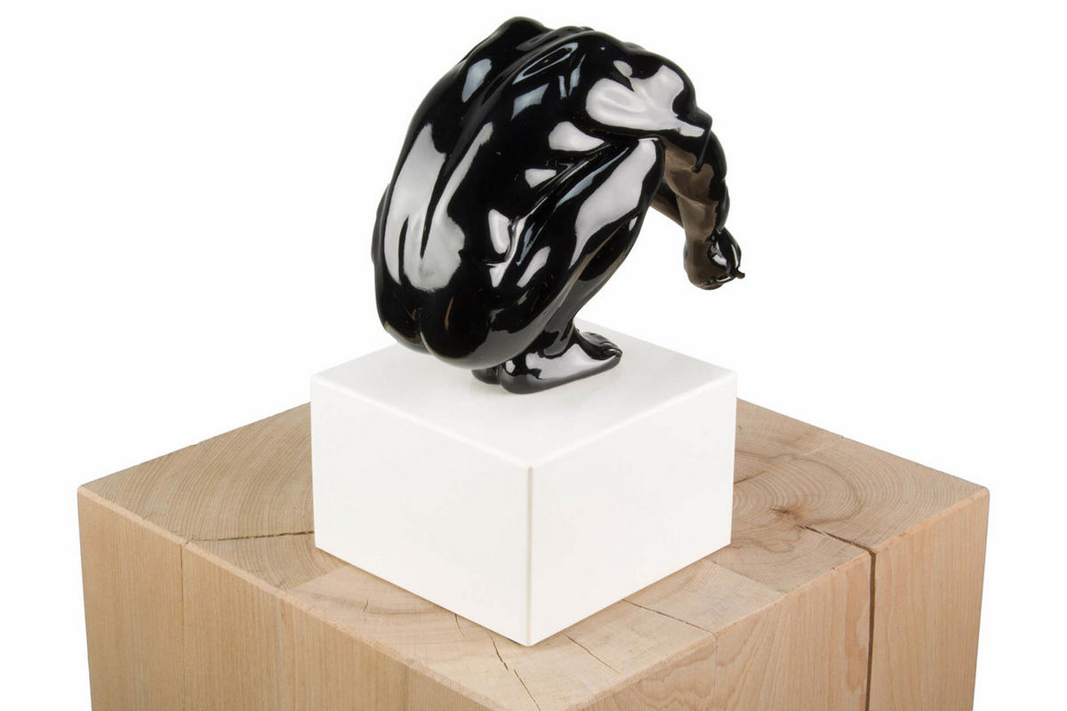 SKULPTUR Schwarz 20/23 cm - Schwarz, Stein (2.2/23/13cm) - KUNSTLOFT