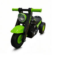 RUTSCHMOTORRAD Bubble Rider grün Seifenblasenfunktion, Musik, Motorraddesign, Dreiradkonstruktion - Grün, Kunststoff (80/35/42cm) - Chipolino
