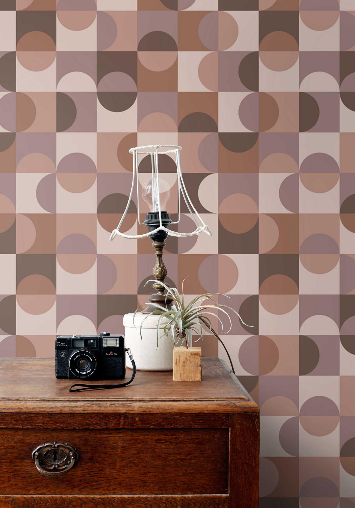 TAPETE Kreise im Bauhaus-Stil 50 x 900 cm - Braun, Papier (50/900cm) - ESTAhome