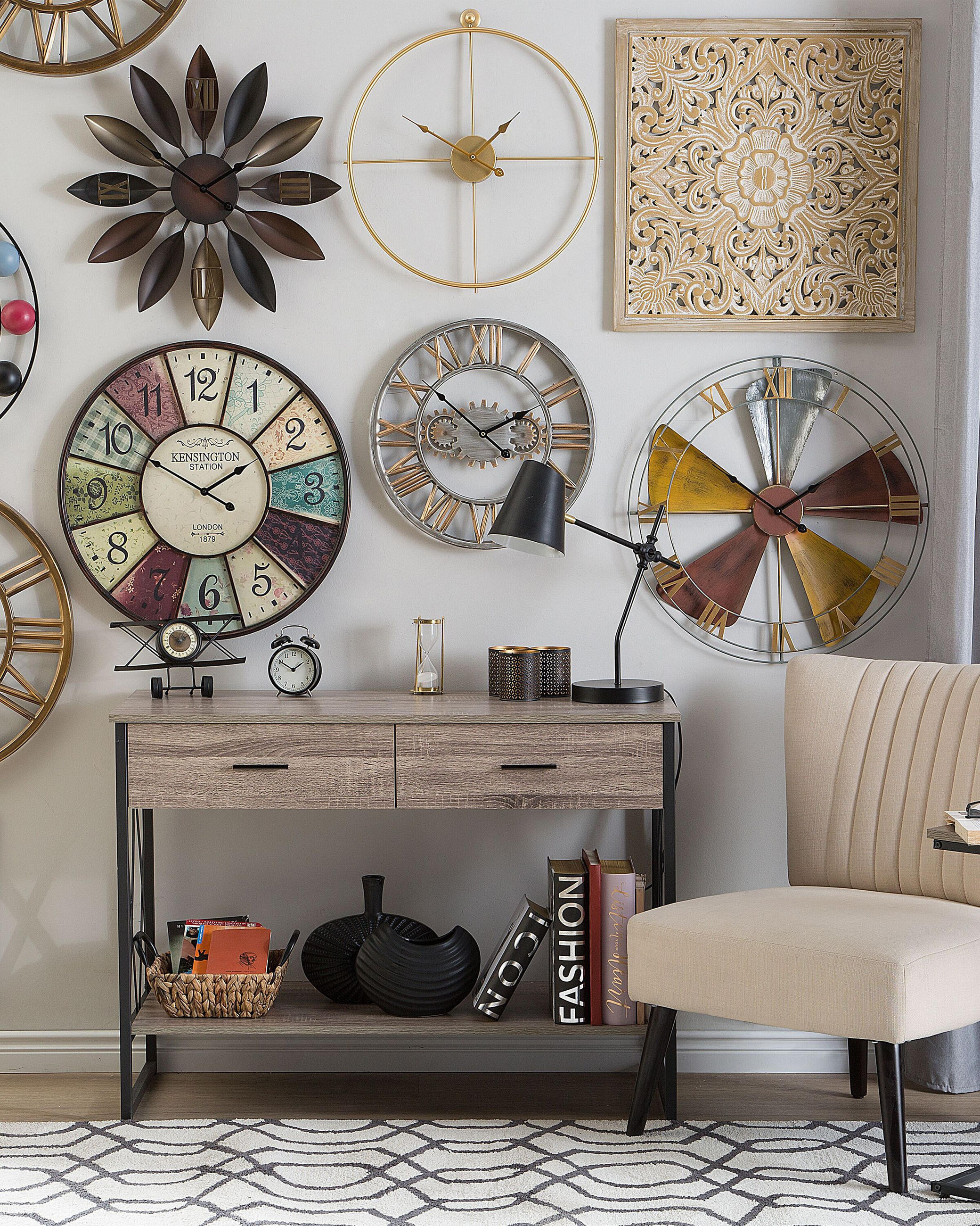 WANDUHR Metall gold Zuchwil - Goldfarben, Metall (50/50/2cm) - Beliani