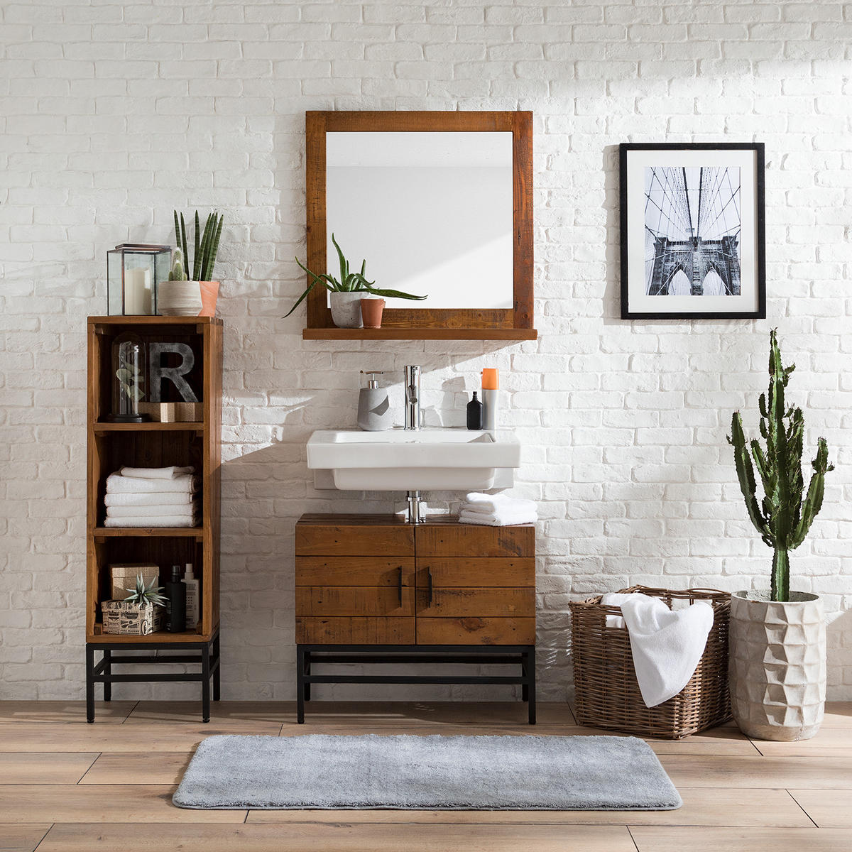 SPIEGEL - Pinie massiv - Pinie Dunkel - Braun, Holz (68/69/22cm) - home24